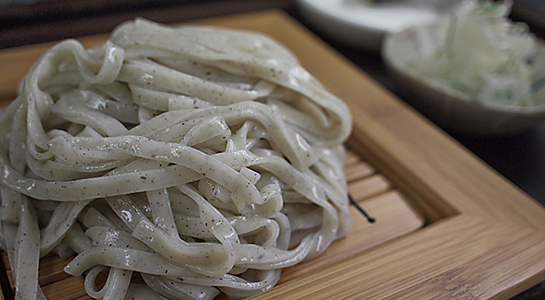 黒麦うどん